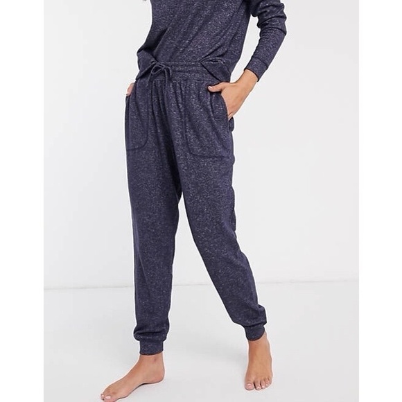 ASOS Matching Set (Loungewear) - Picture 2 of 11